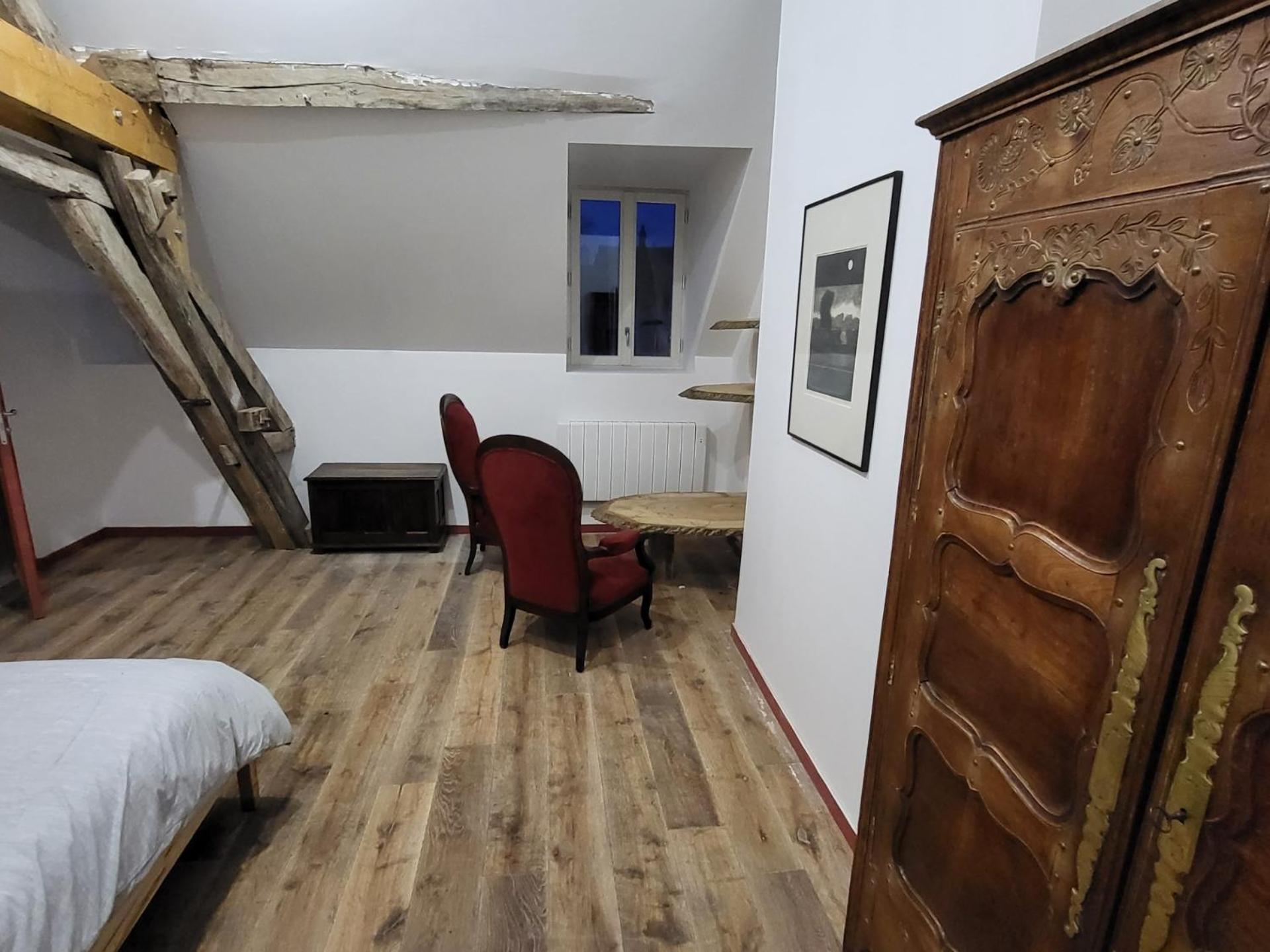 Bed and Breakfast Les Oiseaux De Passage Escolives-Sainte-Camille Exteriér fotografie